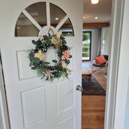 Villa Cosy Getaway In Manapouri Esterno foto